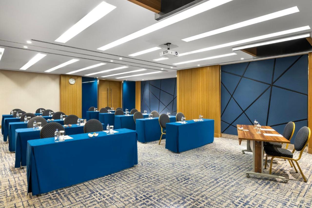 Crowne Plaza Florya Istanbul By Ihg Ξενοδοχείο Εξωτερικό φωτογραφία Meeting room