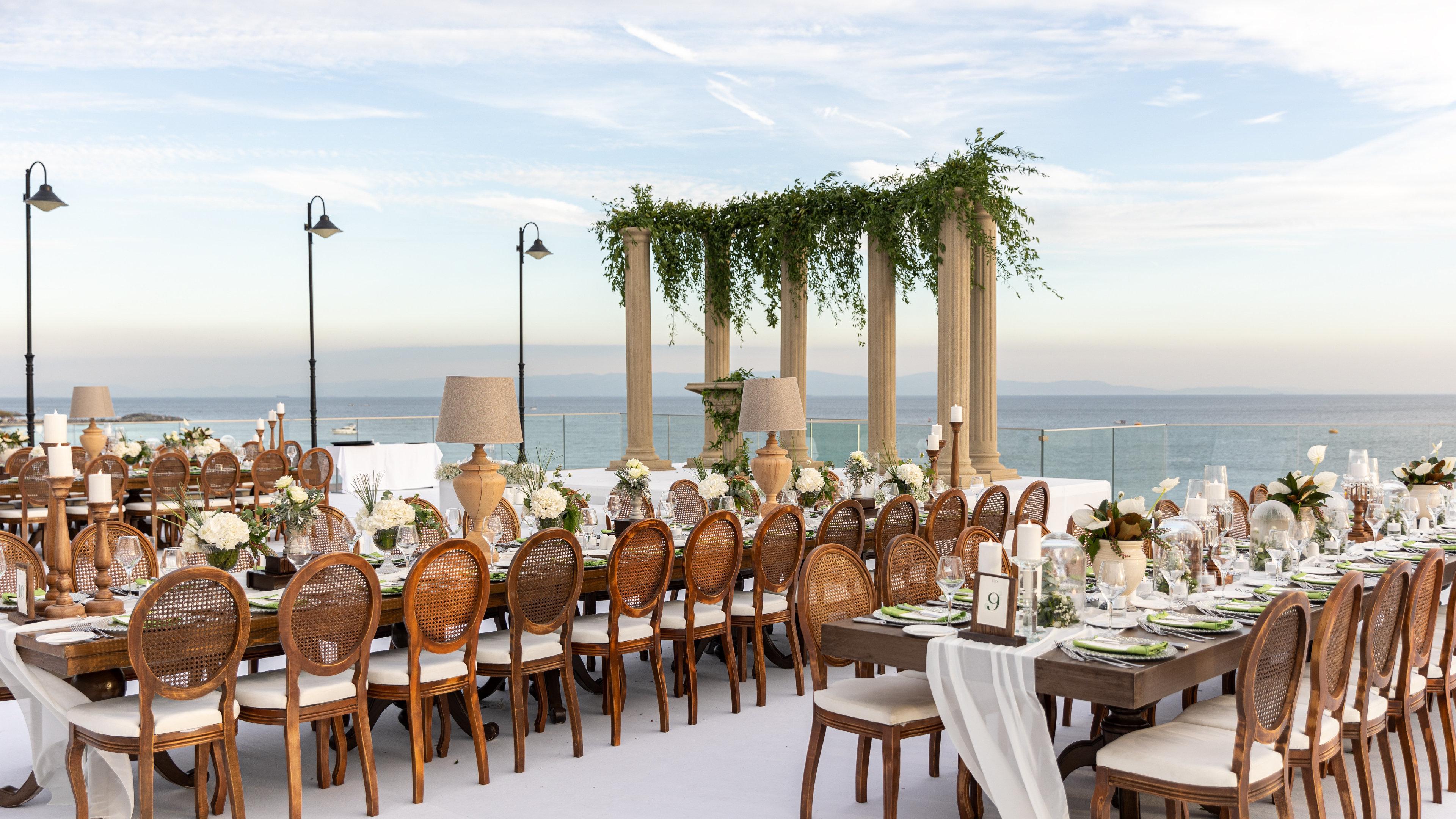 Crowne Plaza Florya Istanbul By Ihg Ξενοδοχείο Εξωτερικό φωτογραφία Wedding reception at the Four Seasons Hotel, Los Angeles